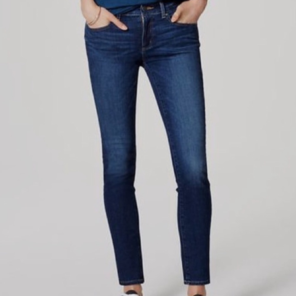 Blue skinny jeans